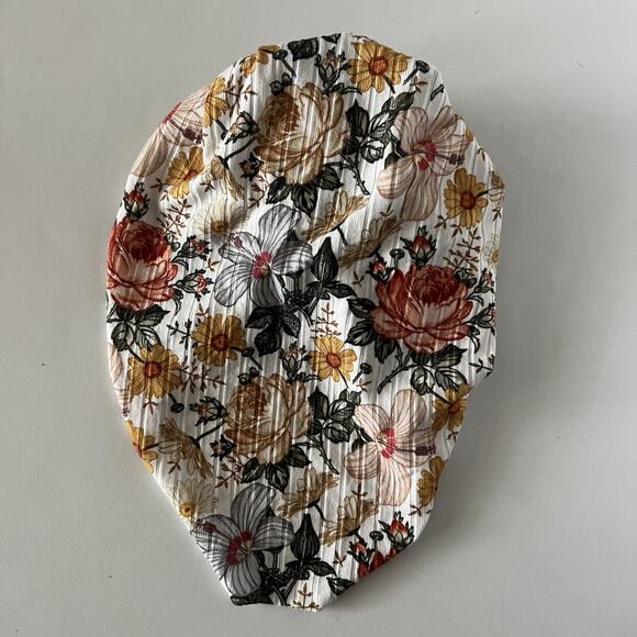 Bunny Knots Floral Headwrap - Picture 5 of 5